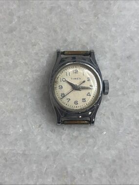 Vintage Timex Unisex Cream Dial Field Watch | Gold plated bezel, stainless steel